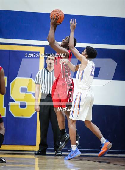 Thumbnail 2 in  Fremont vs University (CIF LACS D1 Semifinal) photogallery.