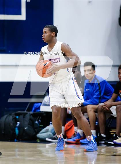 Thumbnail 3 in  Fremont vs University (CIF LACS D1 Semifinal) photogallery.