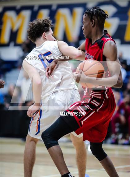 Thumbnail 1 in  Fremont vs University (CIF LACS D1 Semifinal) photogallery.