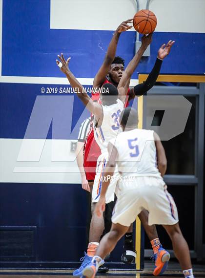 Thumbnail 1 in  Fremont vs University (CIF LACS D1 Semifinal) photogallery.