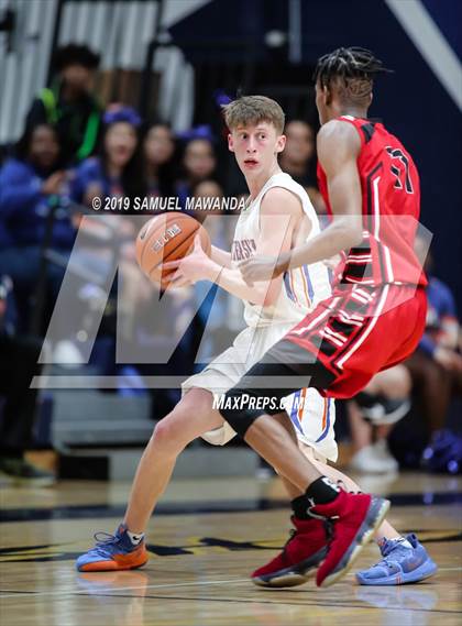 Thumbnail 2 in  Fremont vs University (CIF LACS D1 Semifinal) photogallery.