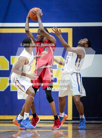 Thumbnail 2 in  Fremont vs University (CIF LACS D1 Semifinal) photogallery.