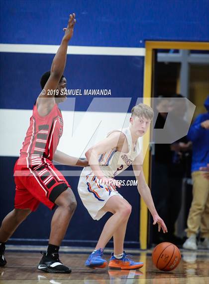 Thumbnail 3 in  Fremont vs University (CIF LACS D1 Semifinal) photogallery.