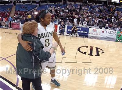 Thumbnail 3 in La Jolla Country Day vs. St. Patrick/St. Vincent (CIF State D4 Final) photogallery.