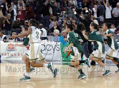 Thumbnail 2 in La Jolla Country Day vs. St. Patrick/St. Vincent (CIF State D4 Final) photogallery.