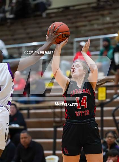 Thumbnail 1 in Indianapolis Cardinal Ritter vs. Indianapolis Washington (IHSAA 3A Sectional Semi-Final) photogallery.