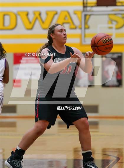 Thumbnail 3 in Indianapolis Cardinal Ritter vs. Indianapolis Washington (IHSAA 3A Sectional Semi-Final) photogallery.