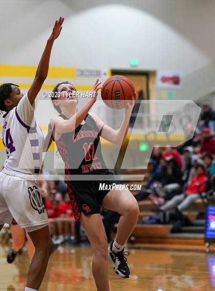 Thumbnail 2 in Indianapolis Cardinal Ritter vs. Indianapolis Washington (IHSAA 3A Sectional Semi-Final) photogallery.
