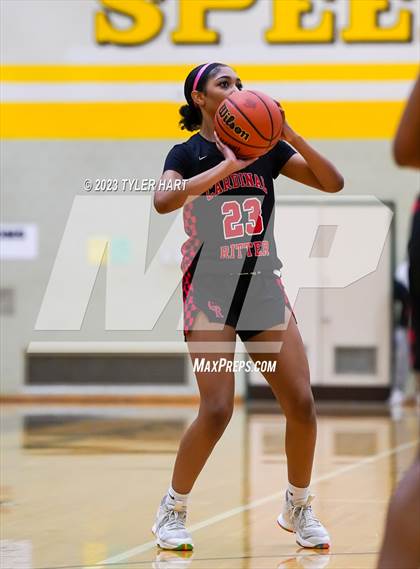 Thumbnail 3 in Indianapolis Cardinal Ritter vs. Indianapolis Washington (IHSAA 3A Sectional Semi-Final) photogallery.