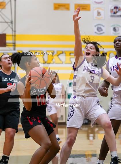 Thumbnail 2 in Indianapolis Cardinal Ritter vs. Indianapolis Washington (IHSAA 3A Sectional Semi-Final) photogallery.