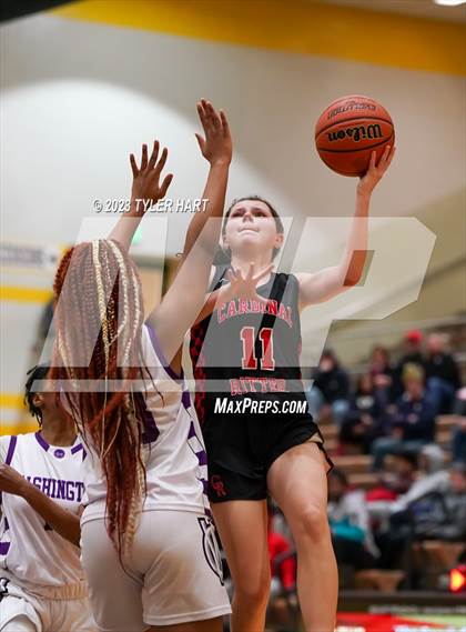 Thumbnail 3 in Indianapolis Cardinal Ritter vs. Indianapolis Washington (IHSAA 3A Sectional Semi-Final) photogallery.
