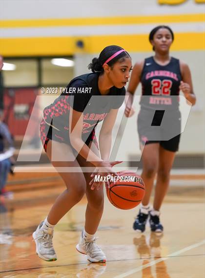 Thumbnail 2 in Indianapolis Cardinal Ritter vs. Indianapolis Washington (IHSAA 3A Sectional Semi-Final) photogallery.