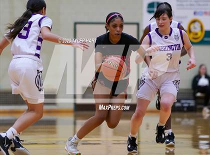 Thumbnail 3 in Indianapolis Cardinal Ritter vs. Indianapolis Washington (IHSAA 3A Sectional Semi-Final) photogallery.