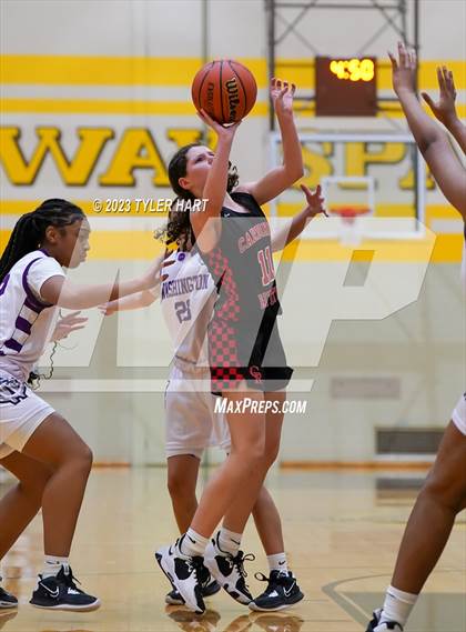Thumbnail 1 in Indianapolis Cardinal Ritter vs. Indianapolis Washington (IHSAA 3A Sectional Semi-Final) photogallery.