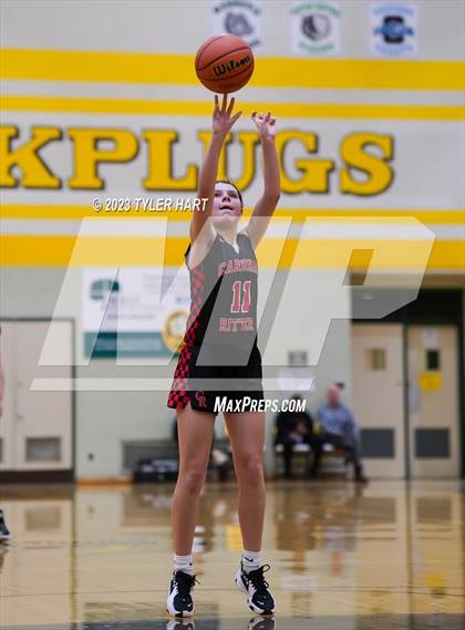 Thumbnail 2 in Indianapolis Cardinal Ritter vs. Indianapolis Washington (IHSAA 3A Sectional Semi-Final) photogallery.