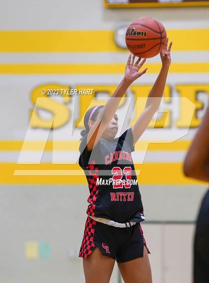 Thumbnail 2 in Indianapolis Cardinal Ritter vs. Indianapolis Washington (IHSAA 3A Sectional Semi-Final) photogallery.