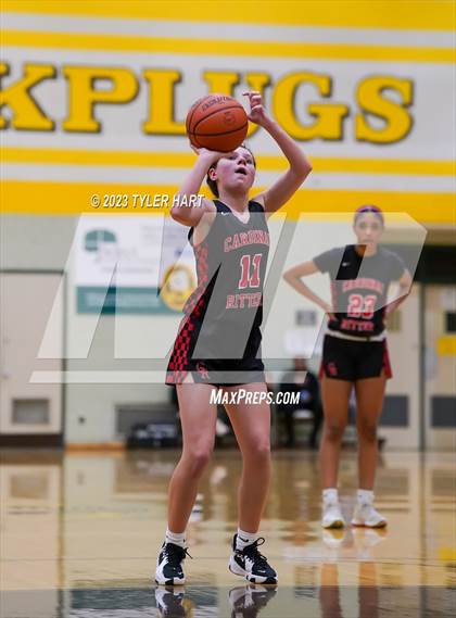 Thumbnail 2 in Indianapolis Cardinal Ritter vs. Indianapolis Washington (IHSAA 3A Sectional Semi-Final) photogallery.