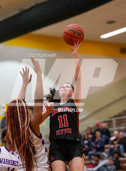 Thumbnail 2 in Indianapolis Cardinal Ritter vs. Indianapolis Washington (IHSAA 3A Sectional Semi-Final) photogallery.