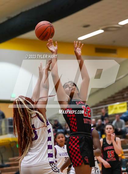 Thumbnail 3 in Indianapolis Cardinal Ritter vs. Indianapolis Washington (IHSAA 3A Sectional Semi-Final) photogallery.