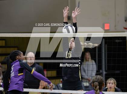 Thumbnail 2 in Columbia Central @ Central Magnet photogallery.