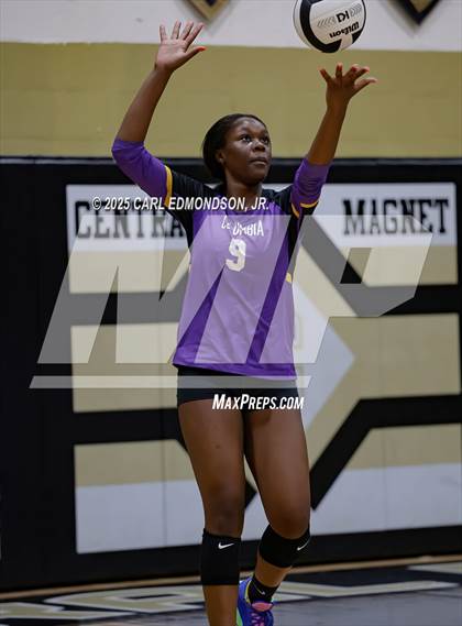 Thumbnail 1 in Columbia Central @ Central Magnet photogallery.
