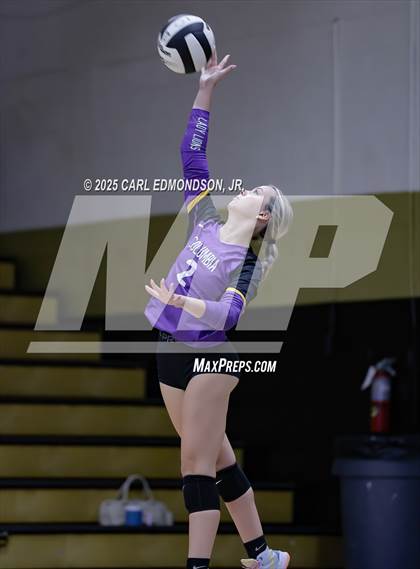 Thumbnail 3 in Columbia Central @ Central Magnet photogallery.