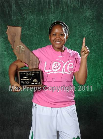 Thumbnail 2 in St. Mary's (CIF State D2 Award Photos) photogallery.
