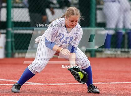 Thumbnail 3 in Kelso @ Seattle Prep (WIAA 3A State Championships Round 1) photogallery.
