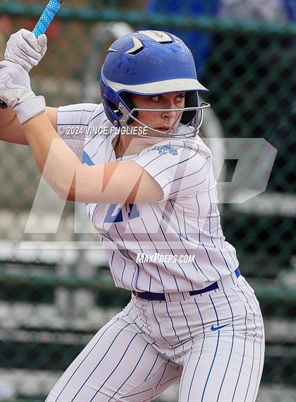 Thumbnail 3 in Kelso @ Seattle Prep (WIAA 3A State Championships Round 1) photogallery.