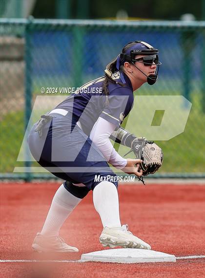 Thumbnail 1 in Kelso @ Seattle Prep (WIAA 3A State Championships Round 1) photogallery.