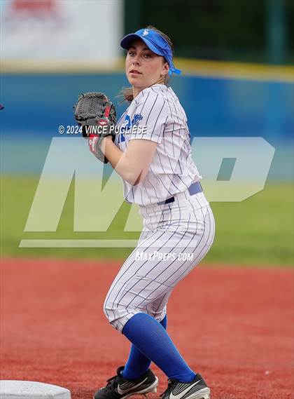 Thumbnail 1 in Kelso @ Seattle Prep (WIAA 3A State Championships Round 1) photogallery.