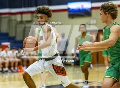Thumbnail 1 in La Porte vs Little Cypress-Mauriceville (Hardin-Jefferson Basketball Marathon) photogallery.