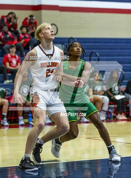 Thumbnail 1 in La Porte vs Little Cypress-Mauriceville (Hardin-Jefferson Basketball Marathon) photogallery.