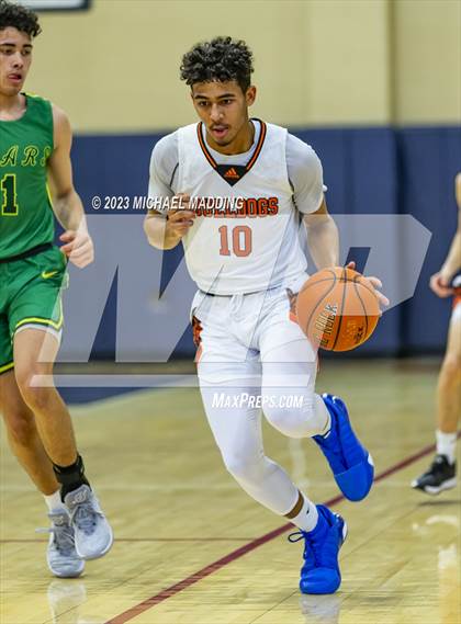 Thumbnail 2 in La Porte vs Little Cypress-Mauriceville (Hardin-Jefferson Basketball Marathon) photogallery.