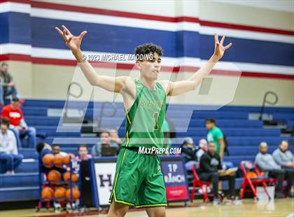 Thumbnail 3 in La Porte vs Little Cypress-Mauriceville (Hardin-Jefferson Basketball Marathon) photogallery.