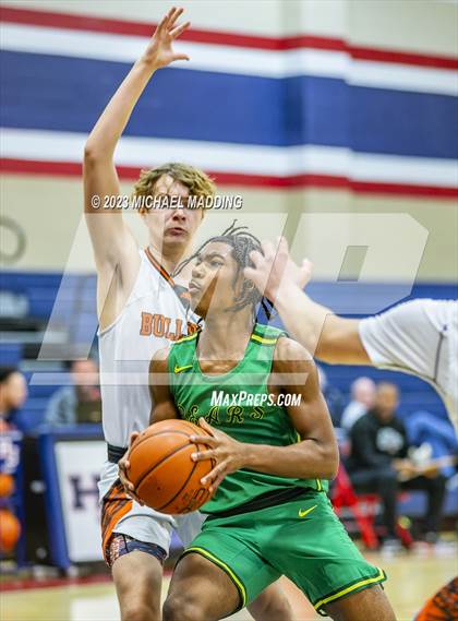 Thumbnail 3 in La Porte vs Little Cypress-Mauriceville (Hardin-Jefferson Basketball Marathon) photogallery.