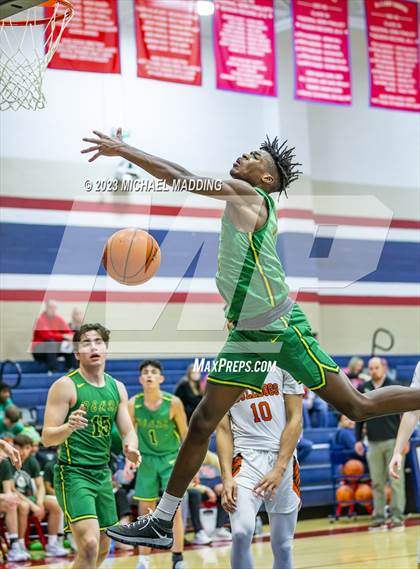 Thumbnail 1 in La Porte vs Little Cypress-Mauriceville (Hardin-Jefferson Basketball Marathon) photogallery.