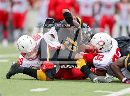 Thumbnail 1 in Carthage vs. Crandall (UIL 4A Division I Region III Regional Playoff) photogallery.