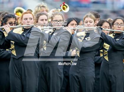 Thumbnail 2 in Carthage vs. Crandall (UIL 4A Division I Region III Regional Playoff) photogallery.