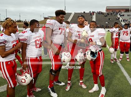 Thumbnail 2 in Carthage vs. Crandall (UIL 4A Division I Region III Regional Playoff) photogallery.