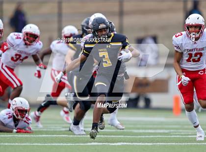 Thumbnail 2 in Carthage vs. Crandall (UIL 4A Division I Region III Regional Playoff) photogallery.
