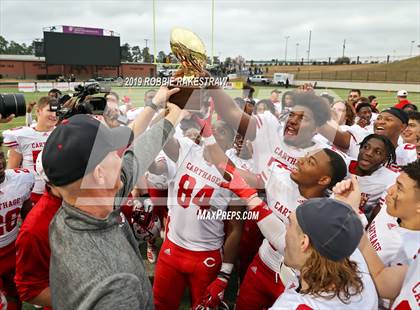 Thumbnail 2 in Carthage vs. Crandall (UIL 4A Division I Region III Regional Playoff) photogallery.