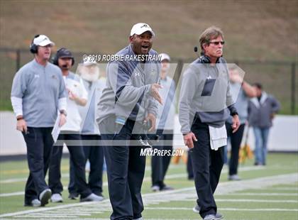Thumbnail 2 in Carthage vs. Crandall (UIL 4A Division I Region III Regional Playoff) photogallery.