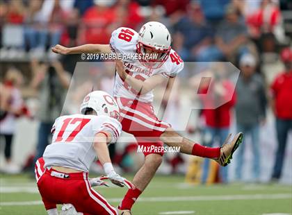 Thumbnail 1 in Carthage vs. Crandall (UIL 4A Division I Region III Regional Playoff) photogallery.