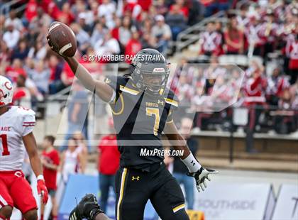Thumbnail 3 in Carthage vs. Crandall (UIL 4A Division I Region III Regional Playoff) photogallery.