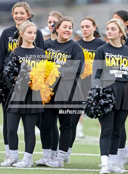 Thumbnail 1 in Carthage vs. Crandall (UIL 4A Division I Region III Regional Playoff) photogallery.