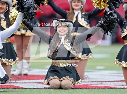 Thumbnail 1 in Carthage vs. Crandall (UIL 4A Division I Region III Regional Playoff) photogallery.