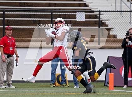 Thumbnail 3 in Carthage vs. Crandall (UIL 4A Division I Region III Regional Playoff) photogallery.