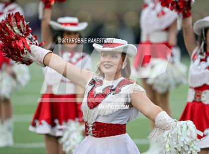 Thumbnail 1 in Carthage vs. Crandall (UIL 4A Division I Region III Regional Playoff) photogallery.
