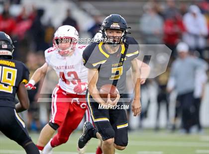 Thumbnail 2 in Carthage vs. Crandall (UIL 4A Division I Region III Regional Playoff) photogallery.